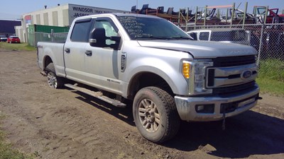 J24101, 17 F250, 6.7L Diesel.jpg